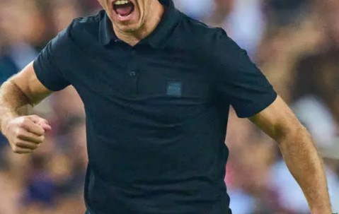 开云官网-游泳大师赛焦点战：燕赵麒麟队强势横扫塞北旋风队，新星闪耀。重拾自信的夜晚